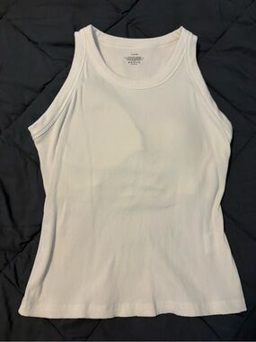chic White Ribbed Tank Top - Women's Sleeveless Tee